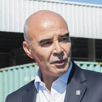 Juan_José_Gómez_Centurión_(cropped)