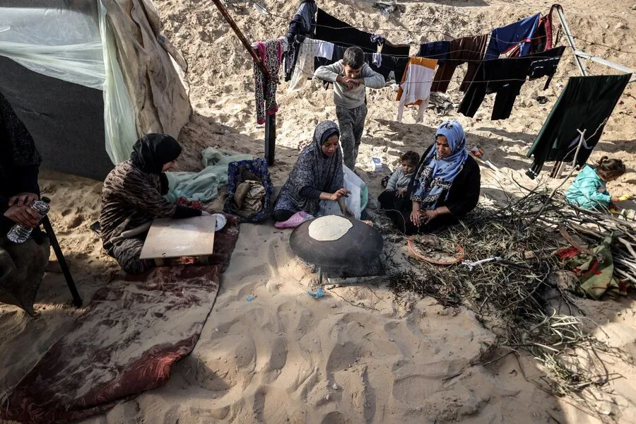 Gaza-family-displaced-WFP_0