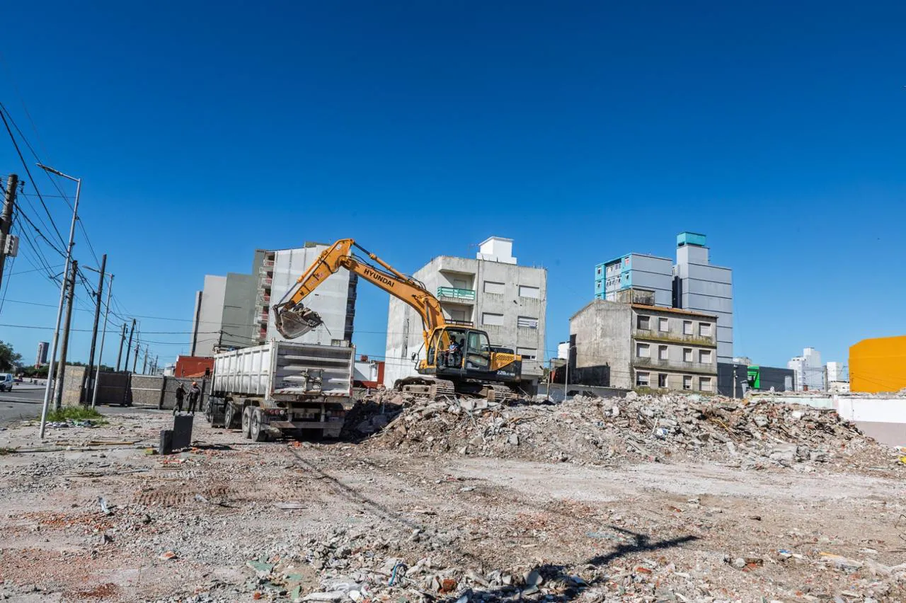 1c37c285-517d-4bc6-bab7-a280f62fbe9c