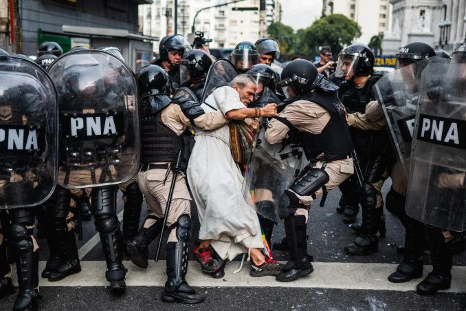 NOTA MILEI