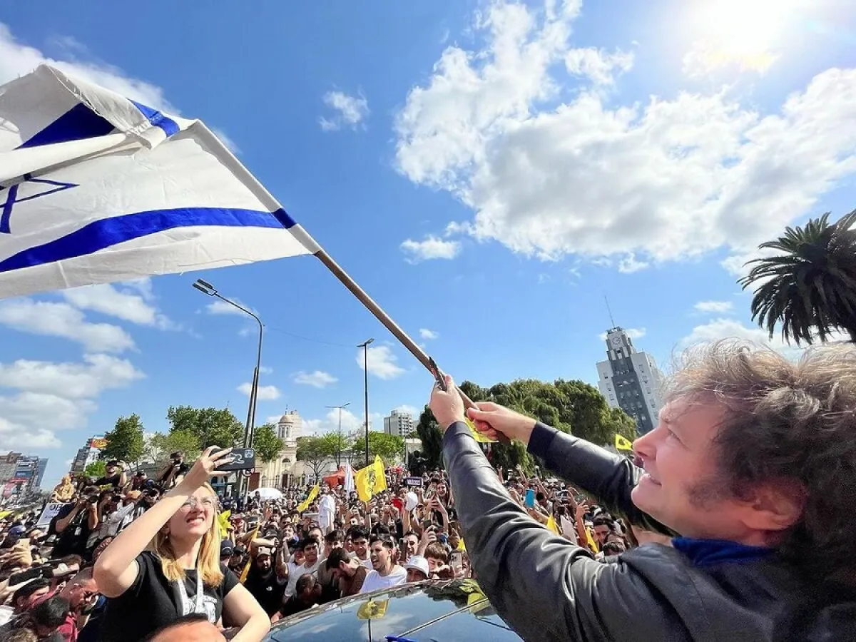 12096136-6748-45ec-a6b4-cb531fd0303e