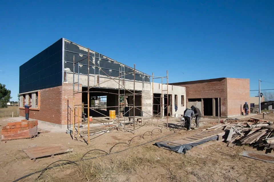 450474864_867142452112274_4421024694195097373_n