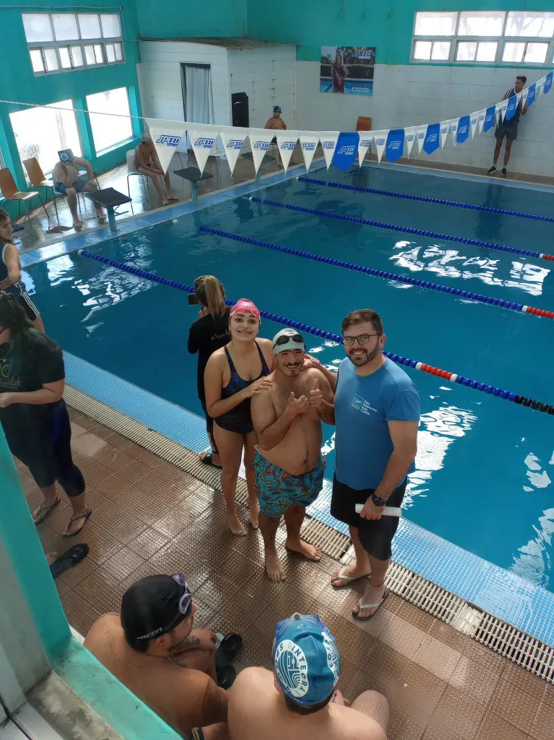 481814935_933040952356838_7851527588246318727_n-2-800x1067