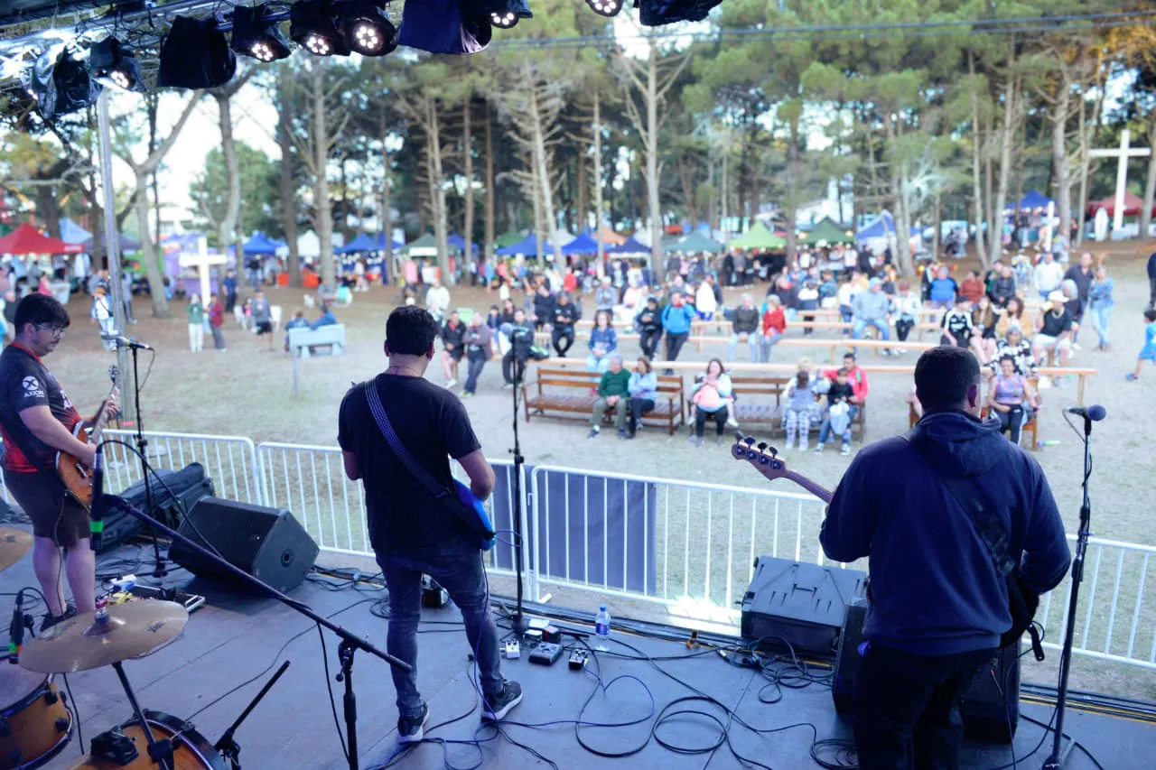 WhatsApp Image 2025-12-09 at 09.48.07 (2)