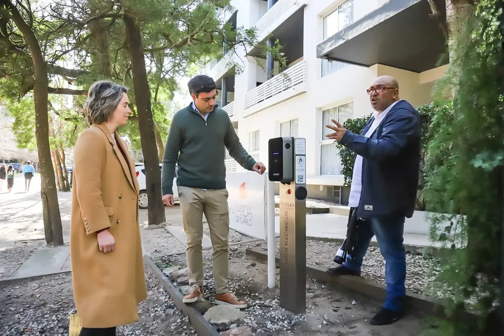 WhatsApp-Image-2025-07-25-at-09.17.02