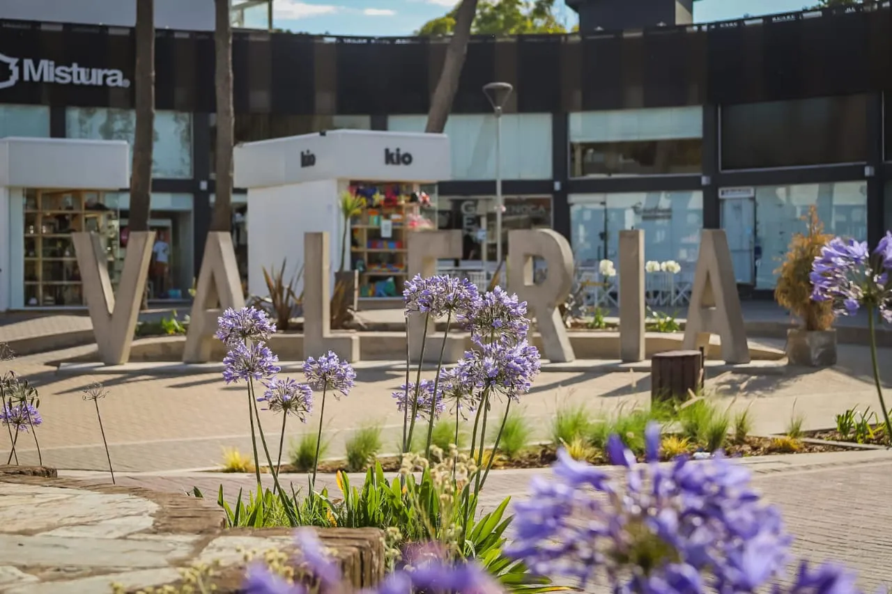 WhatsApp-Image-2024-08-21-at-10.44.06 (1)