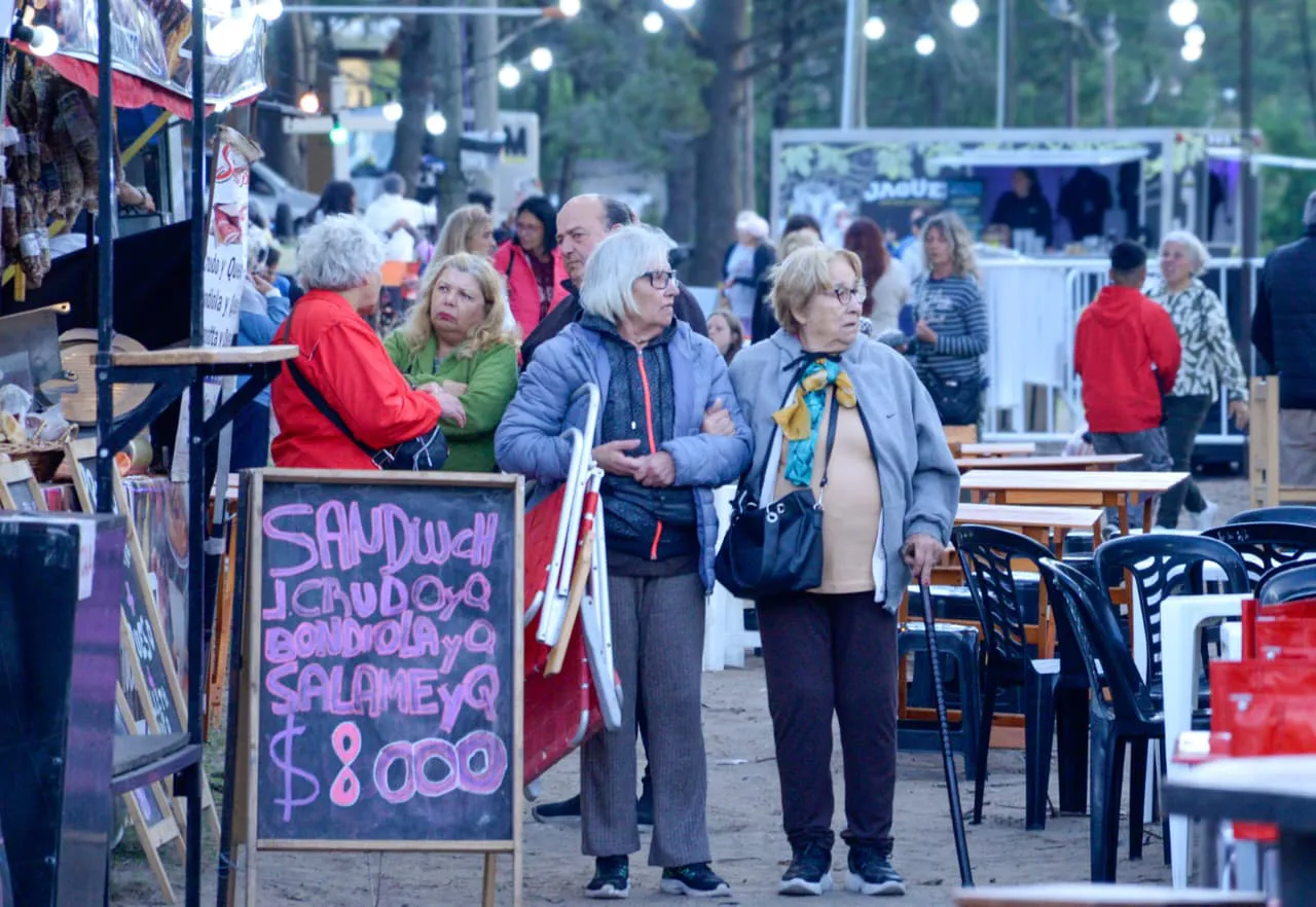 WhatsApp Image 2025-12-09 at 09.48.07 (3)