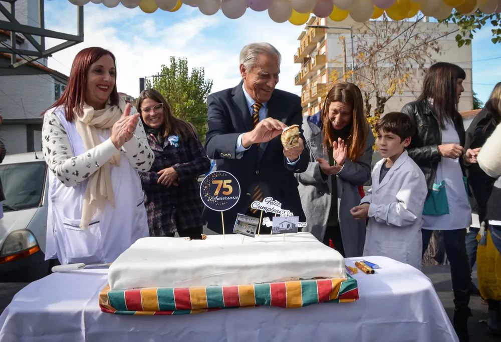 9d86aa85-057e-4d7c-a6e1-9d9c891e47c8